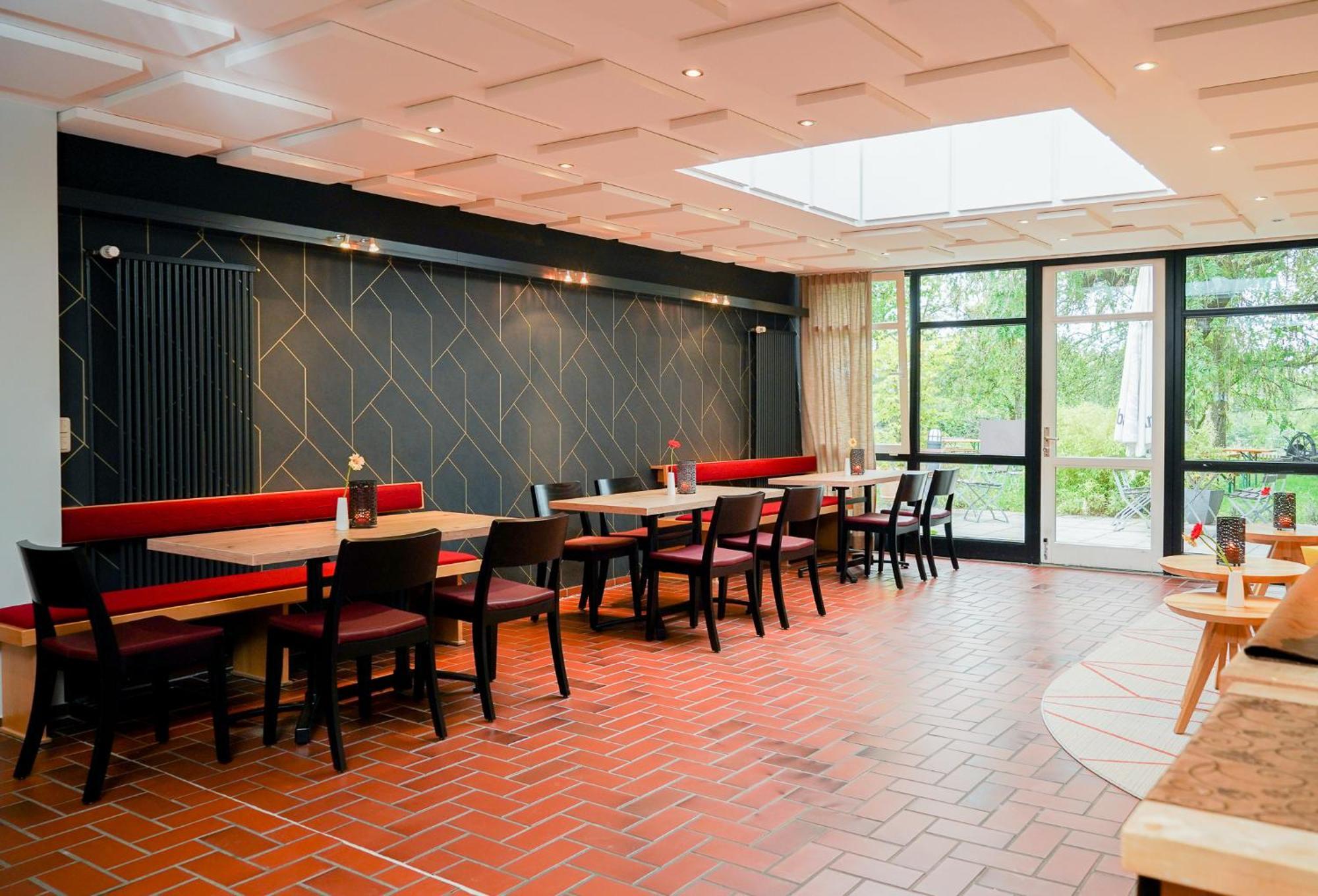 Hotel Lindenhof Μπίλεφελντ Εξωτερικό φωτογραφία