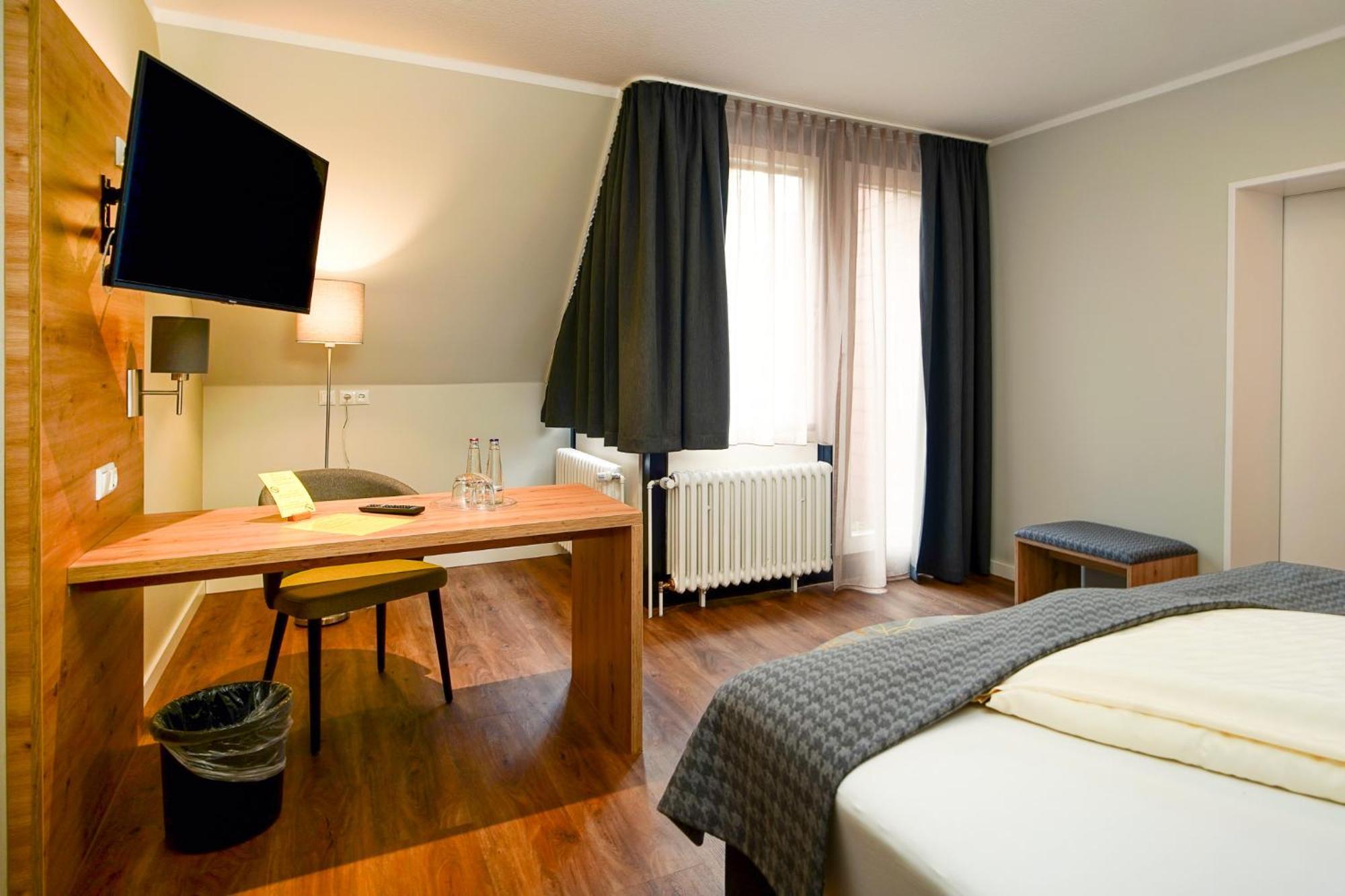 Hotel Lindenhof Μπίλεφελντ Εξωτερικό φωτογραφία
